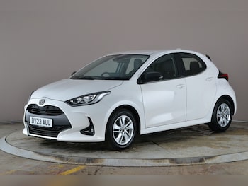 Mazda Mazda2 HYBRID feature image