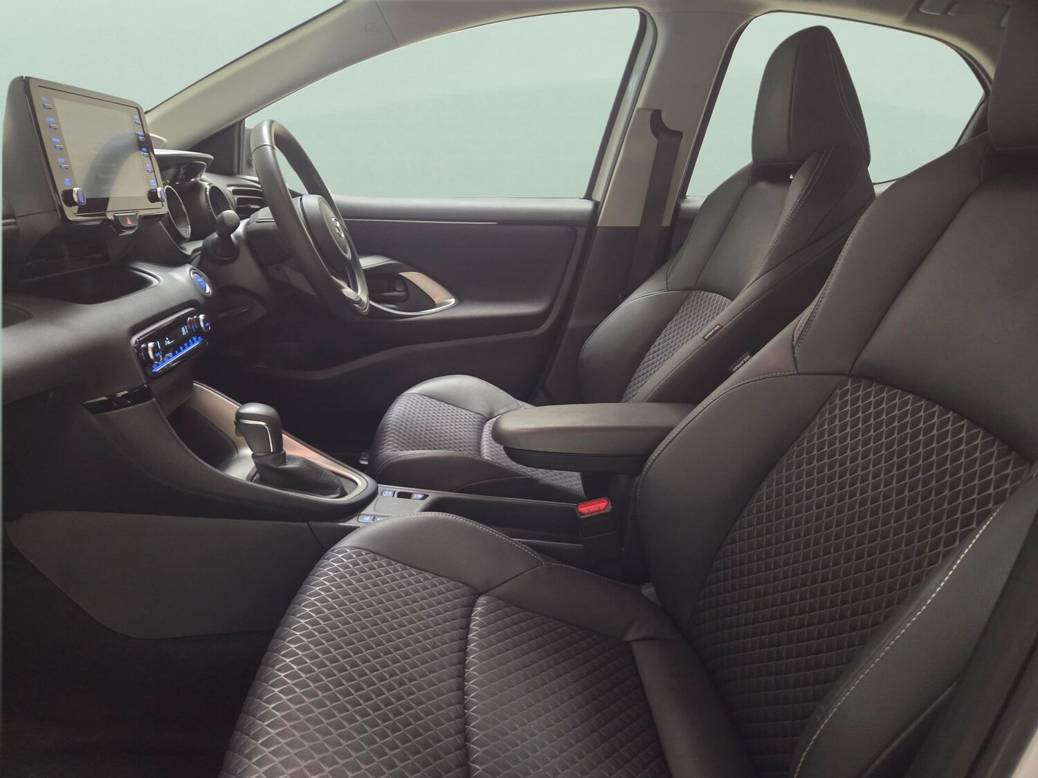 Used Mazda Mazda2 HYBRID 2023 for sale - 77552679: Photo 4