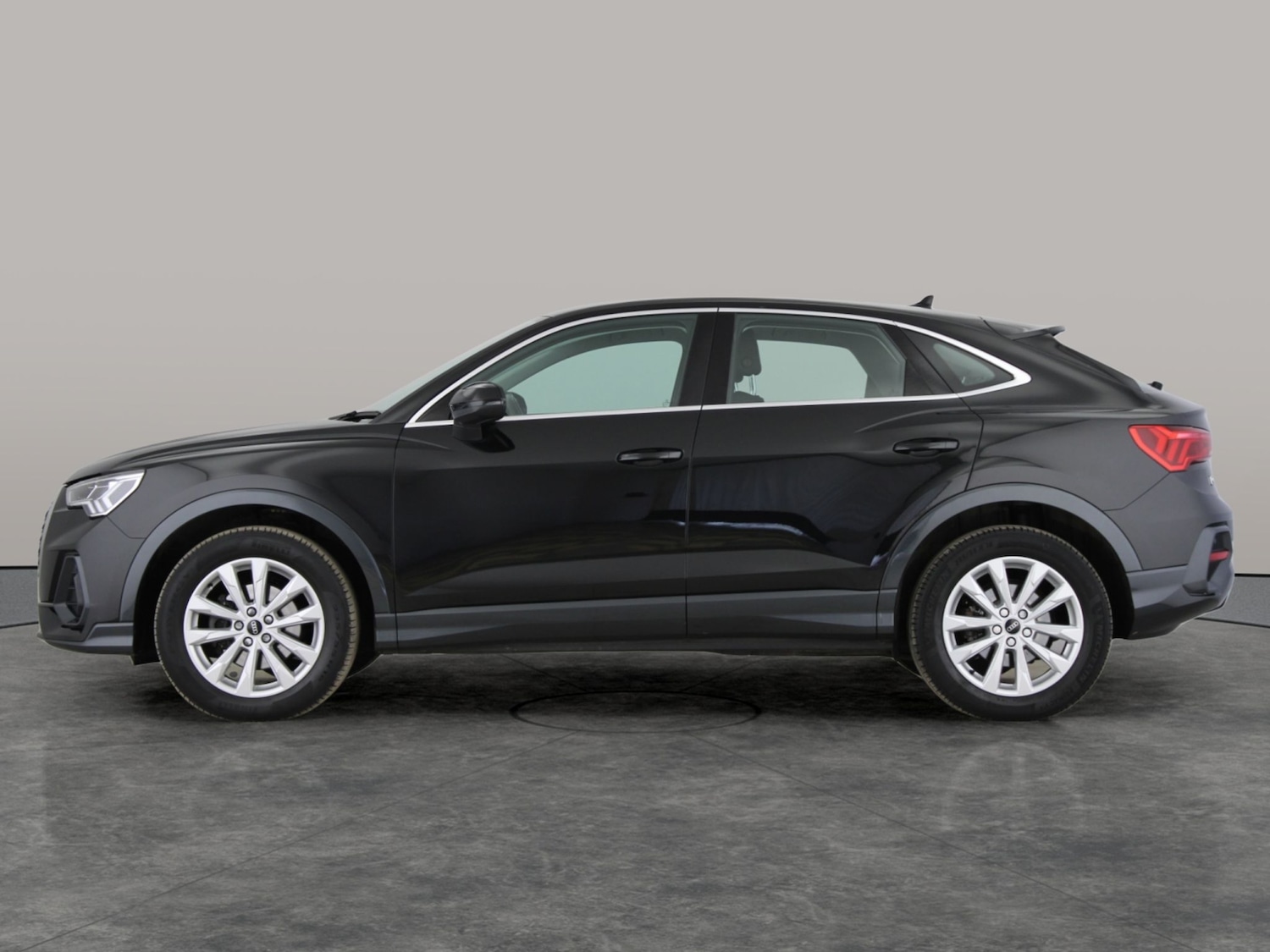 Used Audi Q3 2021 for sale - 78178124: Photo 13