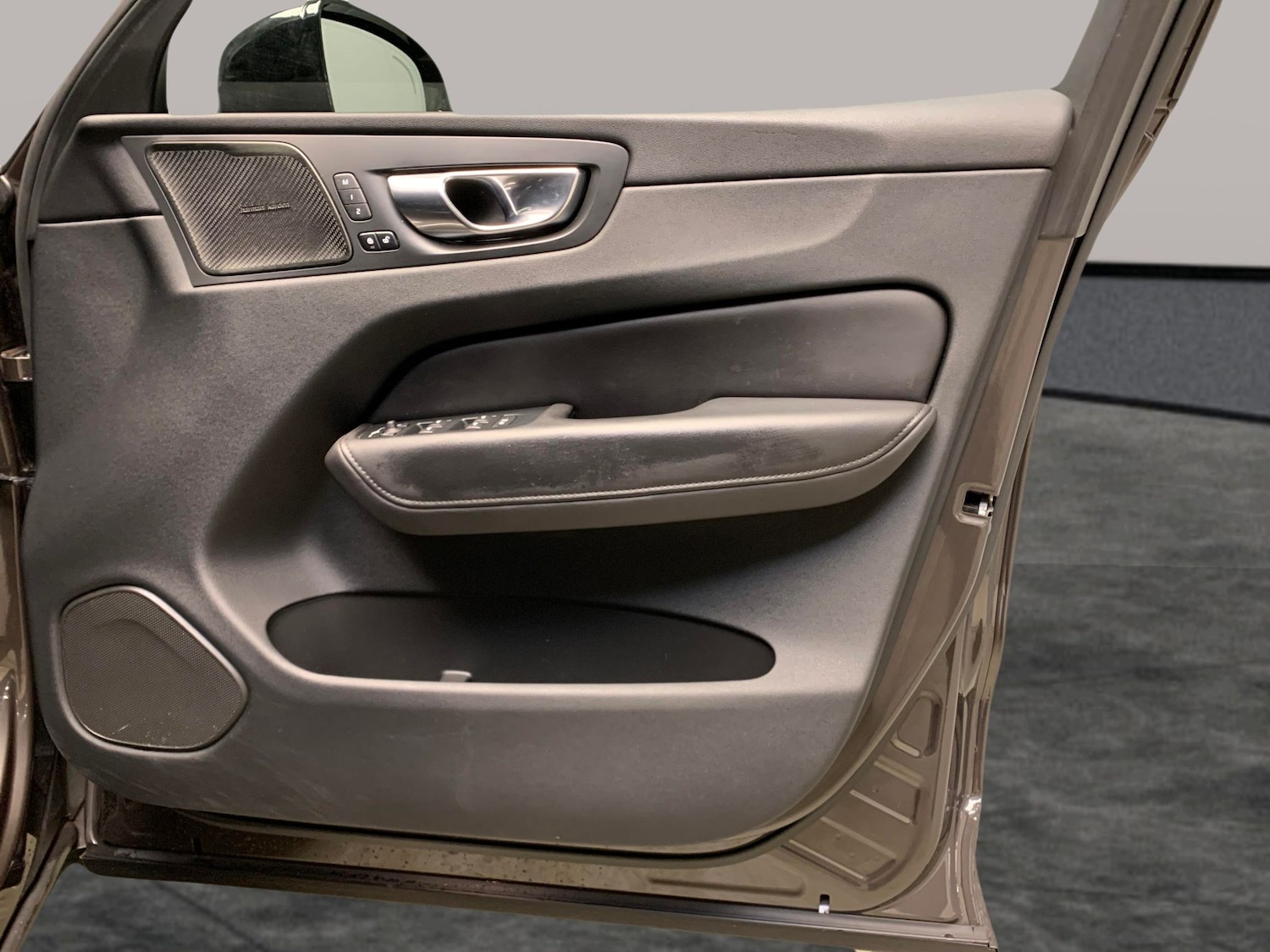 Used Volvo XC60 2023 for sale - 76946505: Photo 28