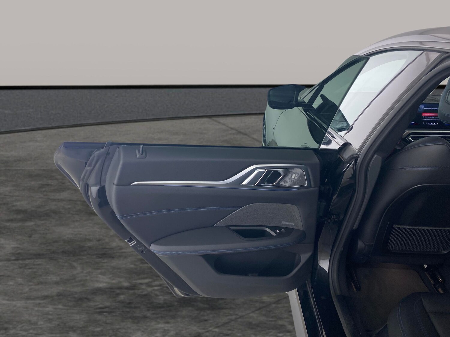 Used BMW i4 2024 for sale - 78211040: Photo 24