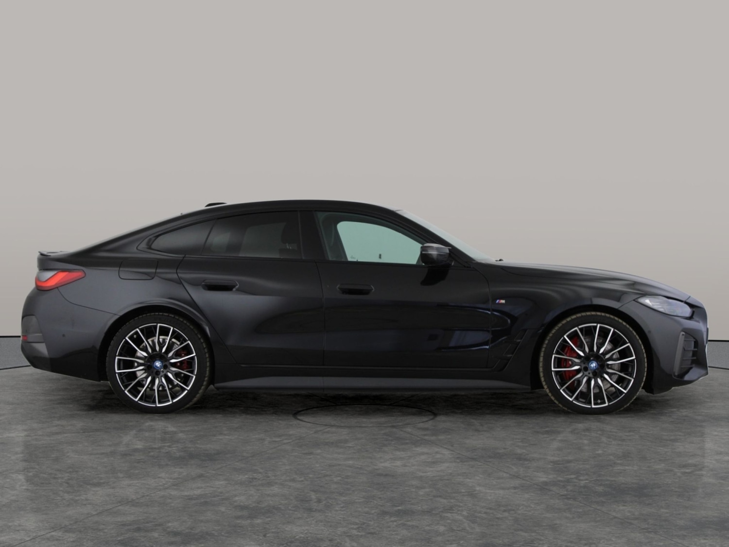 Used BMW i4 2024 for sale - 78211040: Photo 8