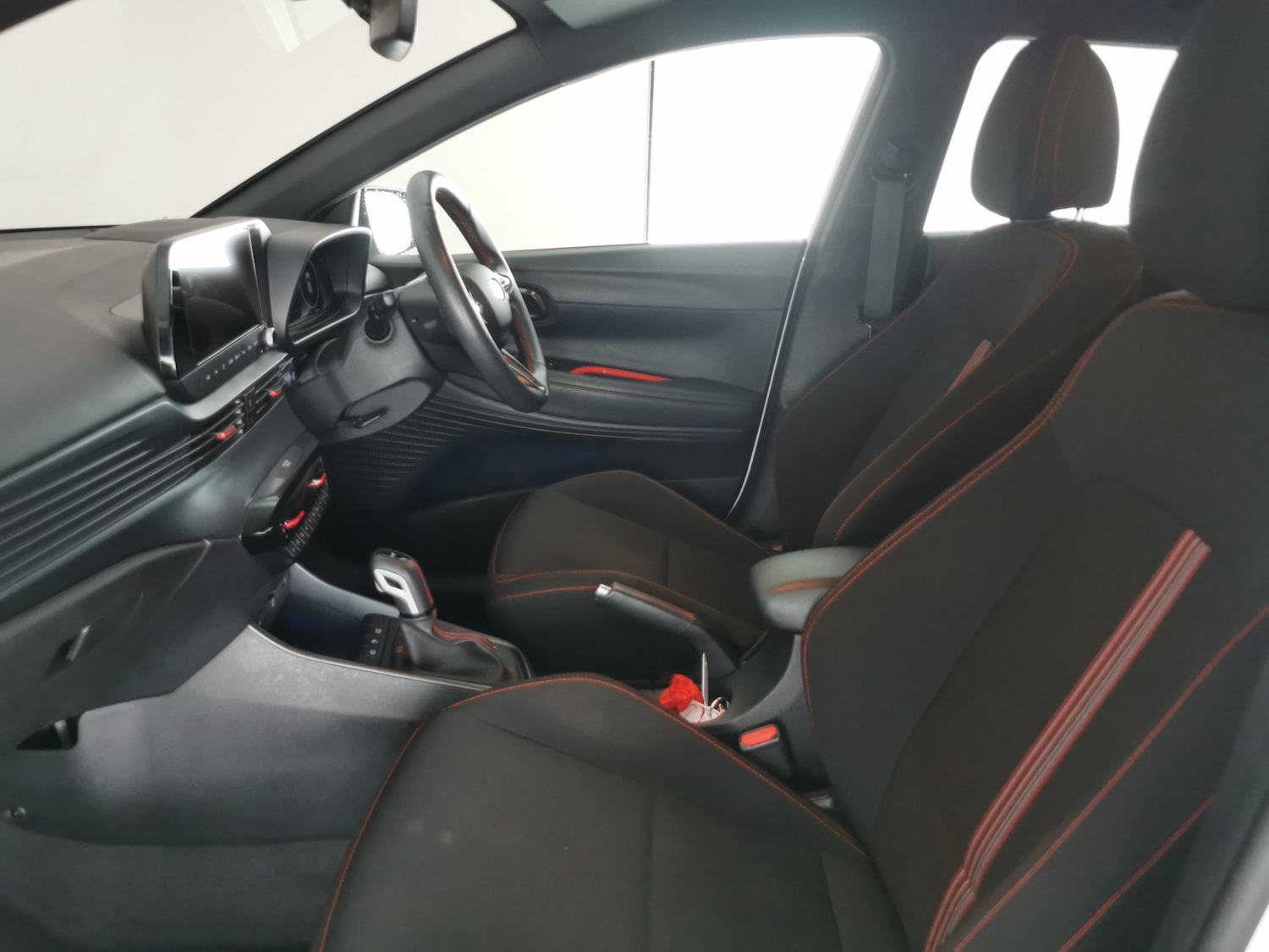 Used Hyundai i20 2023 for sale - 77988996: Photo 4