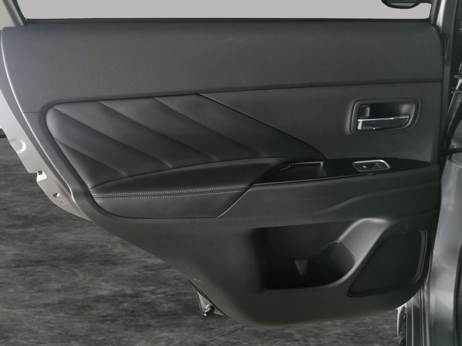 Used Mitsubishi Outlander 2019 for sale - 76669336: Photo 28