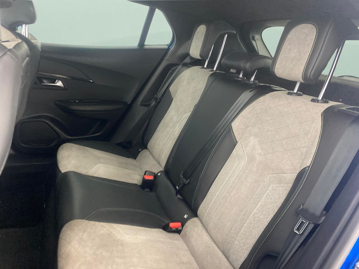 Used Peugeot E-2008 for sale - 77364953: Photo 26