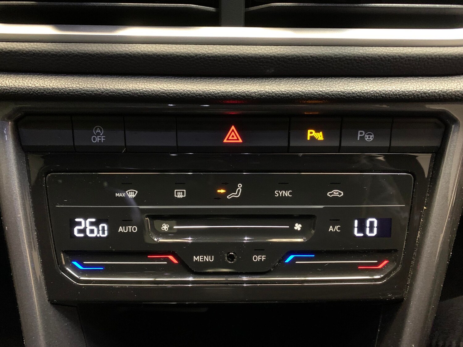 Used Volkswagen T-Roc 2023 for sale - 77167433: Photo 18