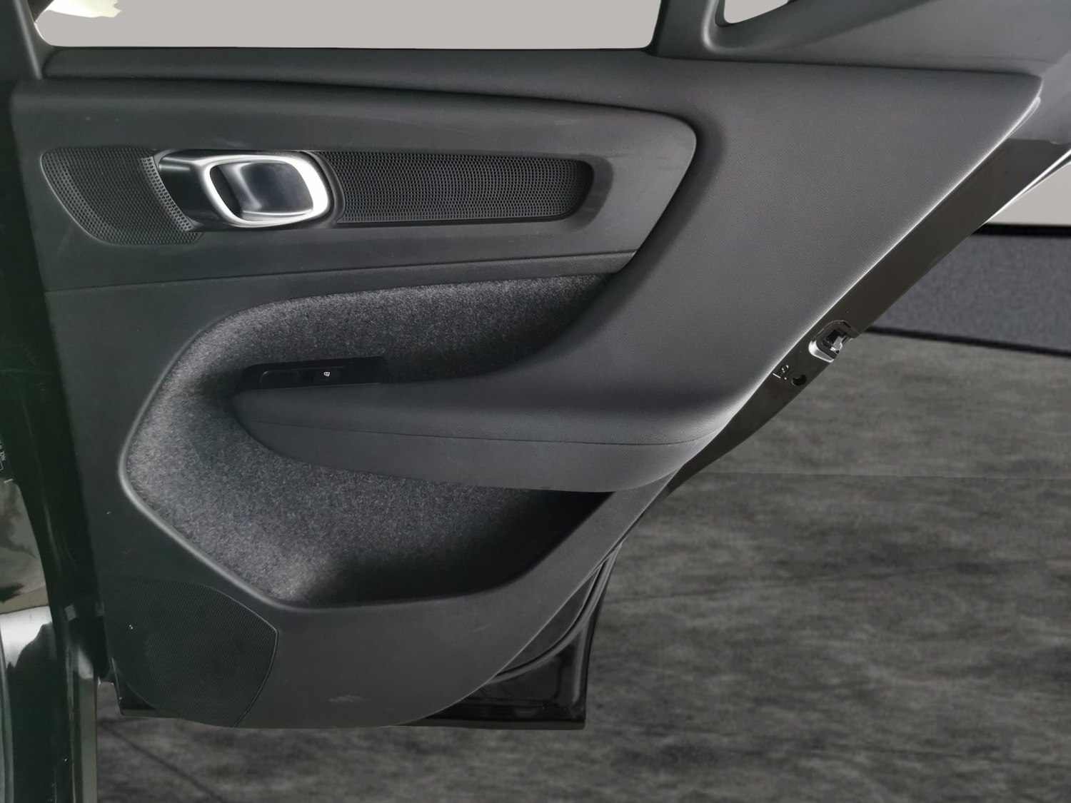 Used Volvo XC40 for sale - 77475357: Photo 27