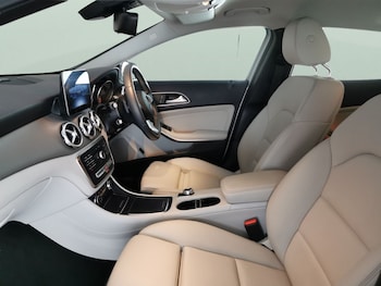 Used Mercedes-Benz GLA 2018 for sale - 78308230: Photo