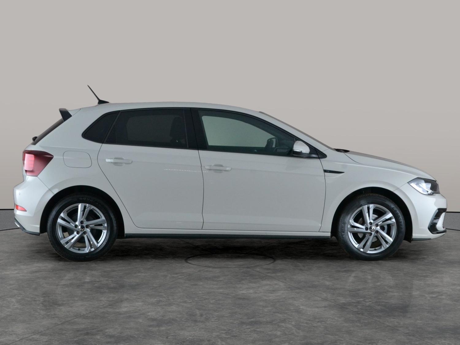 Used Volkswagen Polo 2022 for sale - 77648507: Photo 8