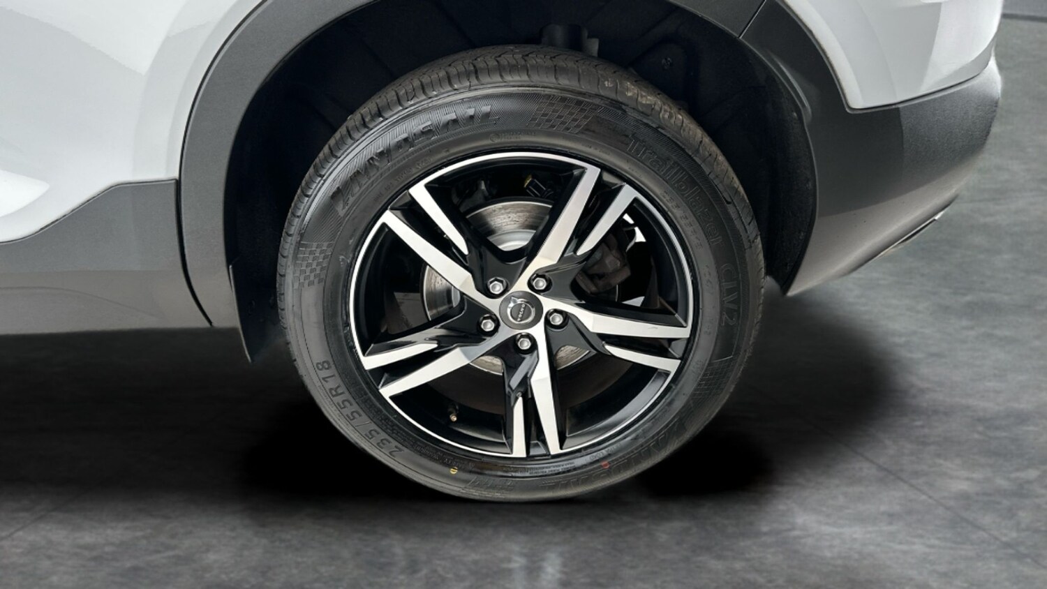 Used Volvo XC40 for sale - 77364880: Photo 10