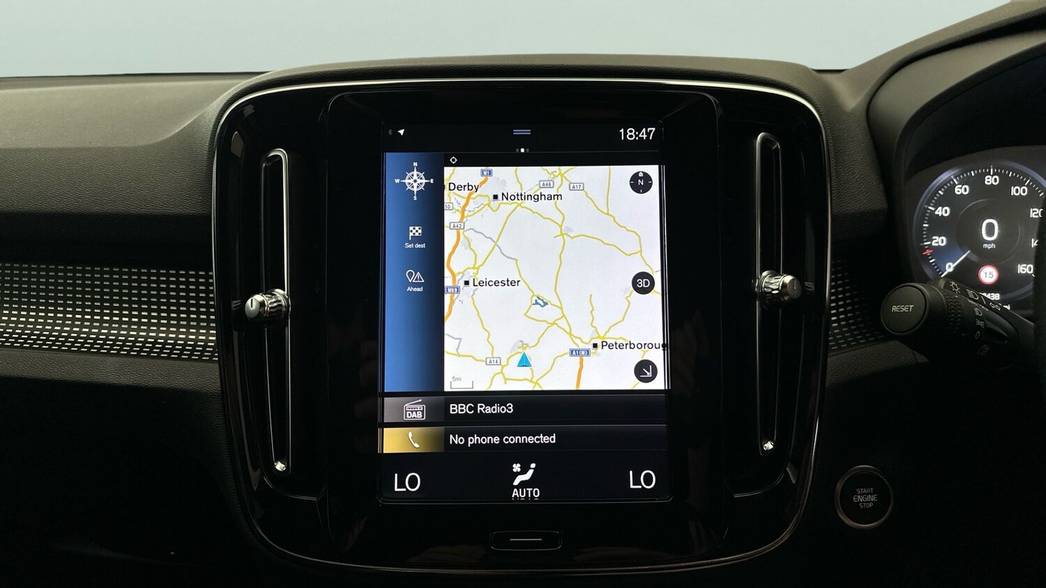 Used Volvo XC40 for sale - 77364880: Photo 21