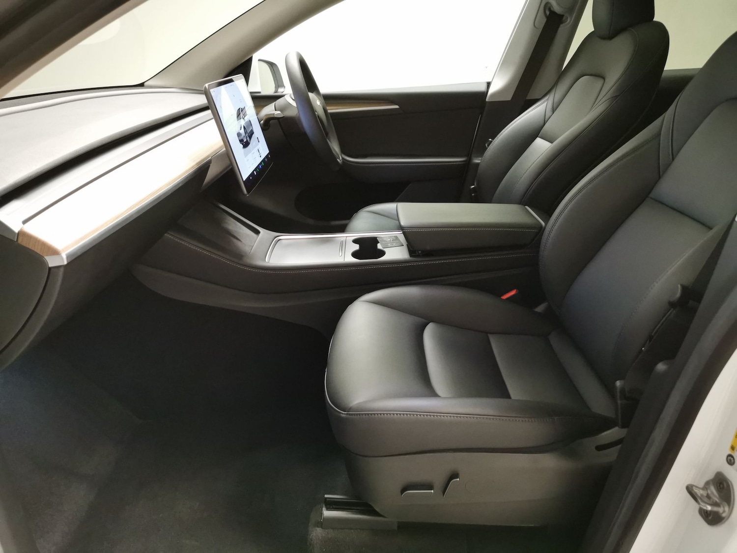 Used Tesla Model Y 2022 for sale - 77703022: Photo 4