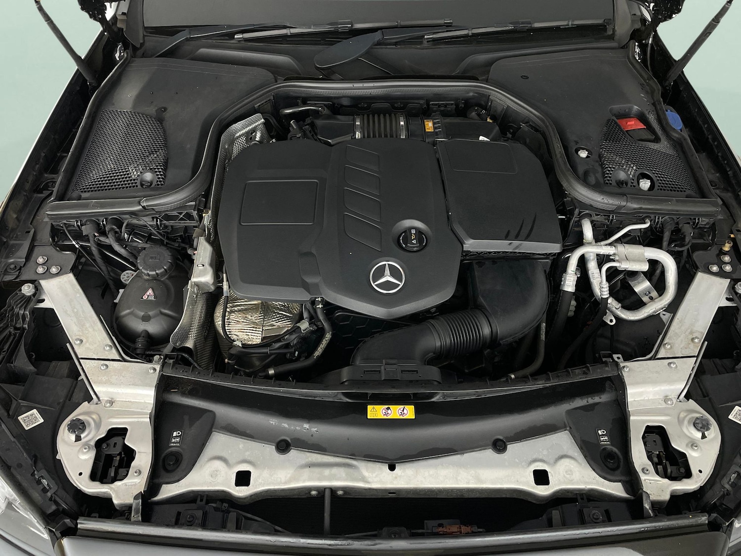 Used Mercedes-Benz E Class for sale - 77019309: Photo 40