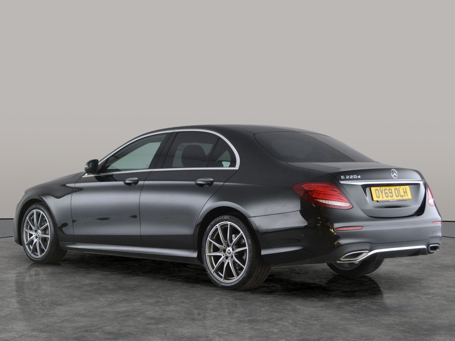 Used Mercedes-Benz E Class for sale - 77019309: Photo 9