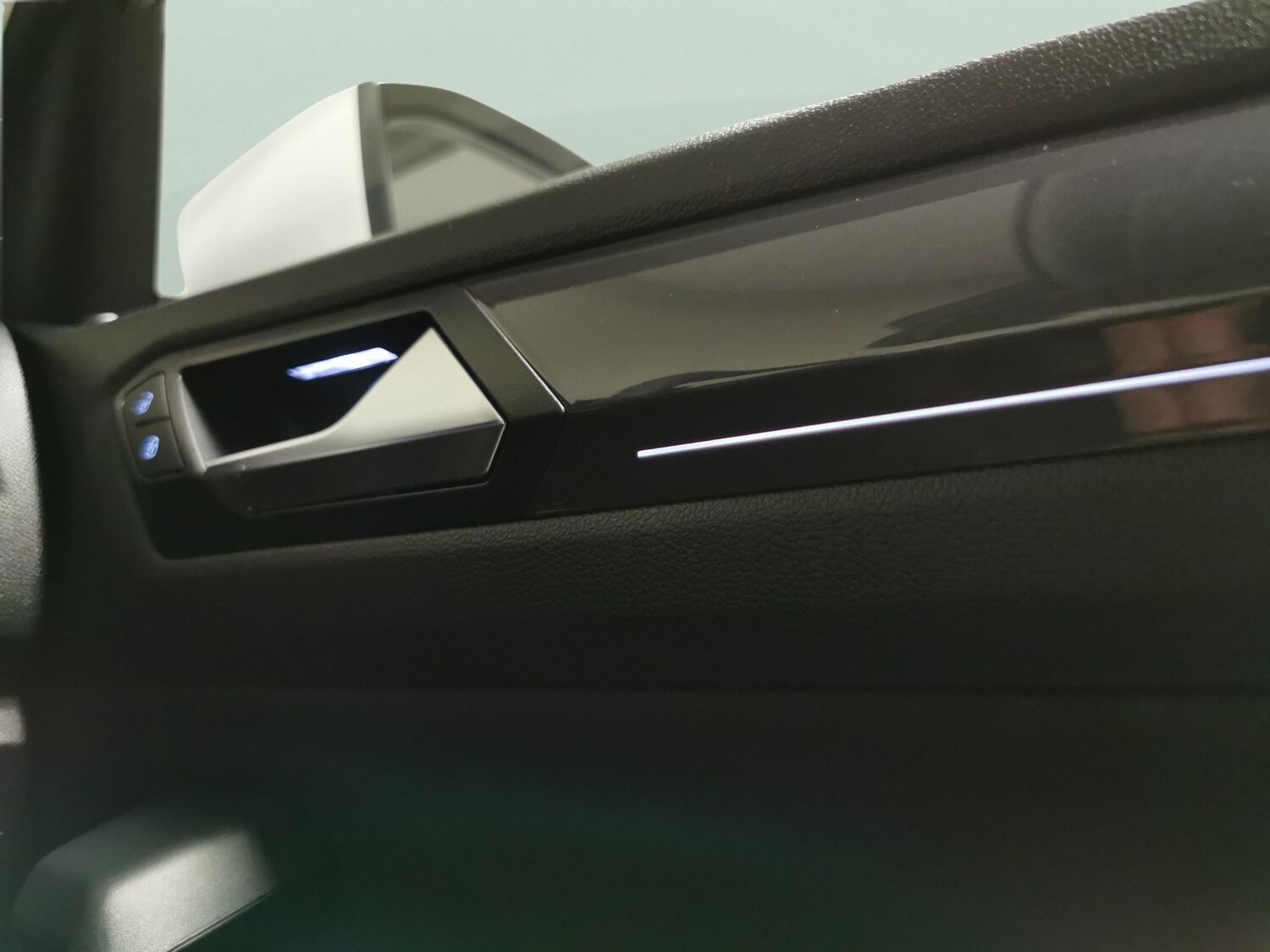 Used Volkswagen T-Roc 2021 for sale - 77797915: Photo 24