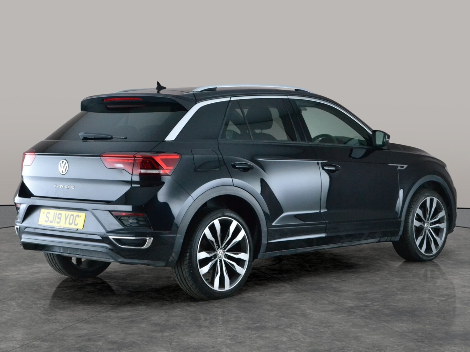 Used Volkswagen T-Roc 2019 for sale - 77529969: Photo 9