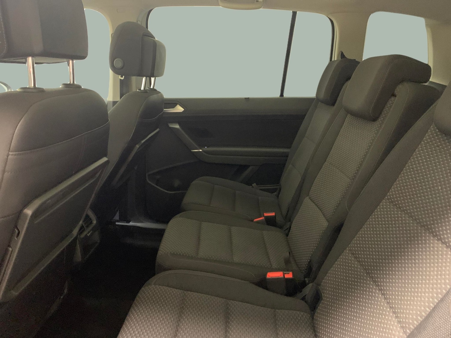 Used Volkswagen Touran 2018 for sale - 76487732: Photo 25