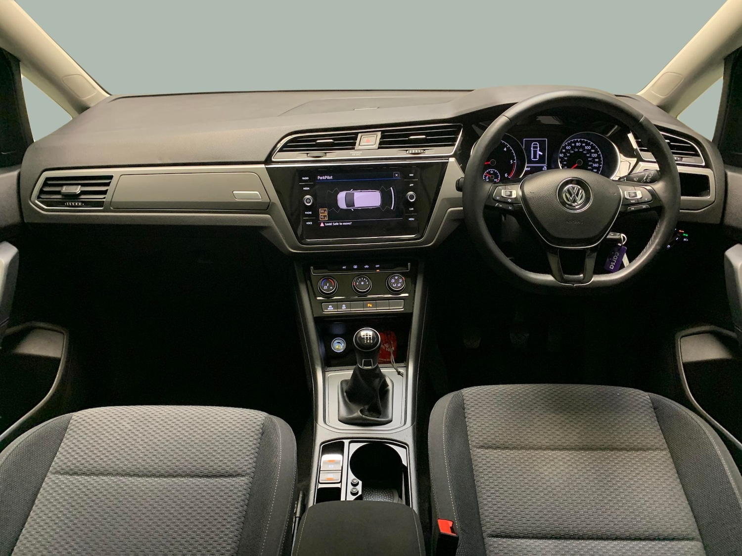 Used Volkswagen Touran 2018 for sale - 76487732: Photo 7