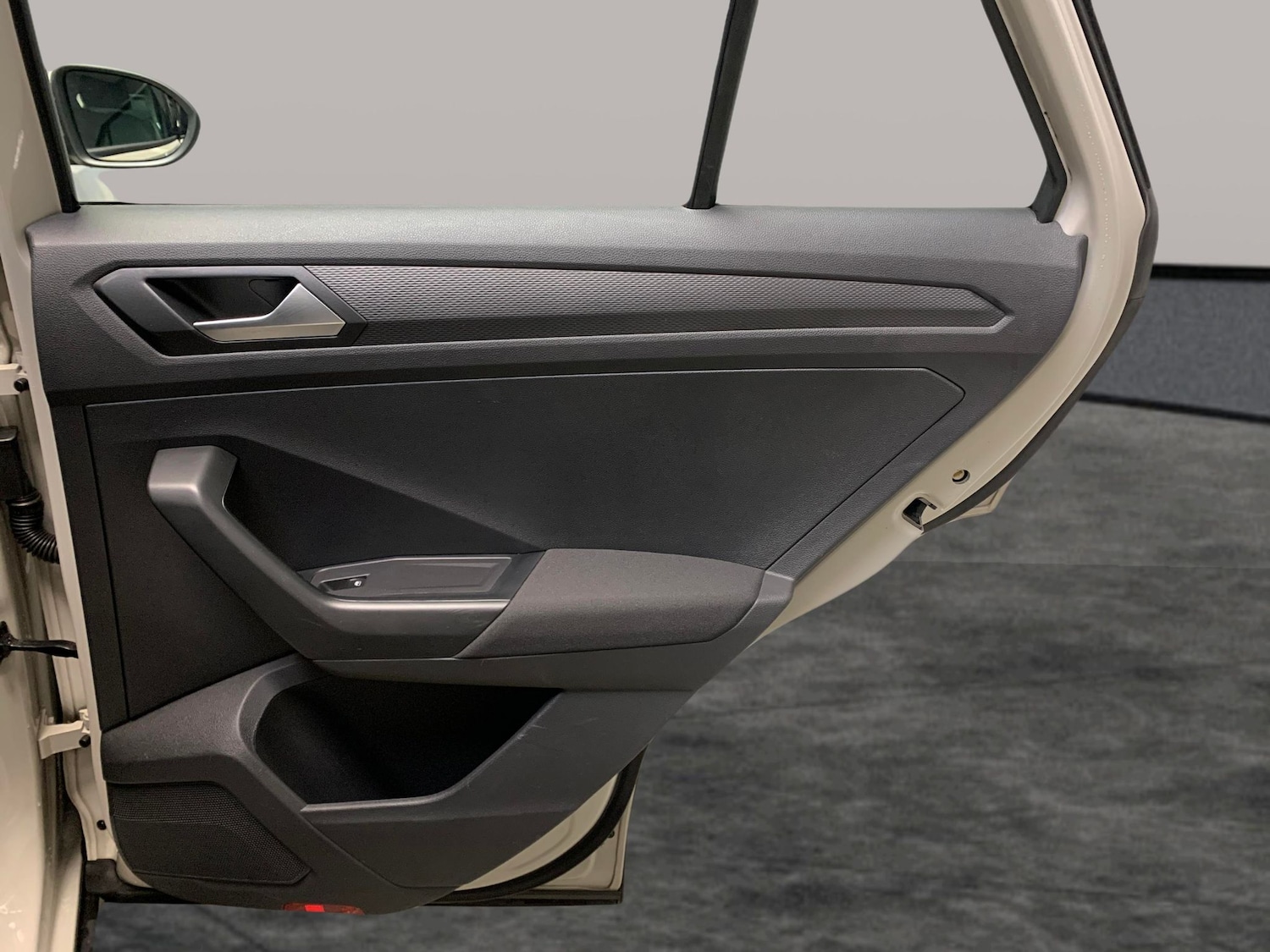 Used Volkswagen T-Roc 2022 for sale - 77795390: Photo 24