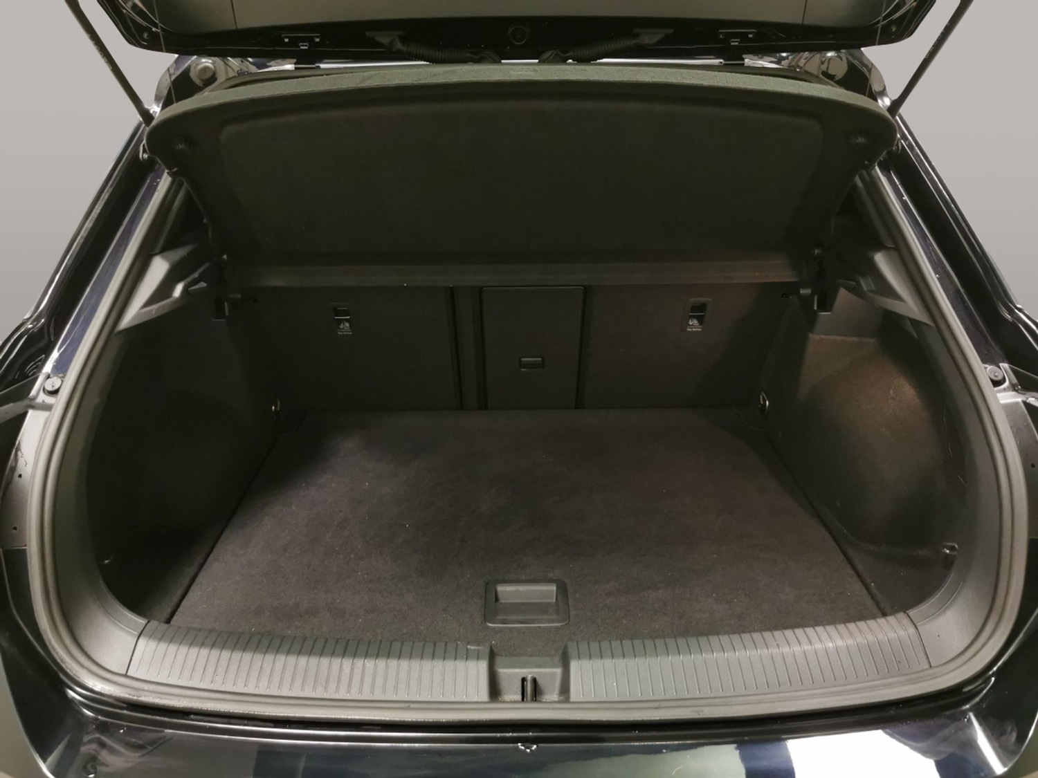 Used Volkswagen T-Roc 2023 for sale - 77274196: Photo 30