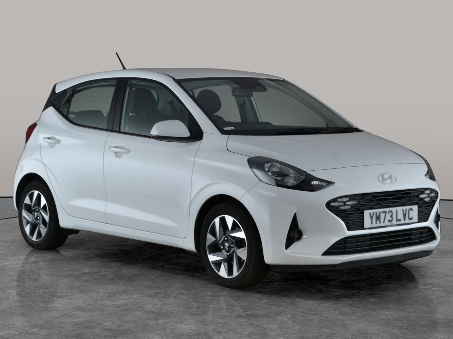 Used Hyundai i10 2023 for sale - 77272051: Photo 8