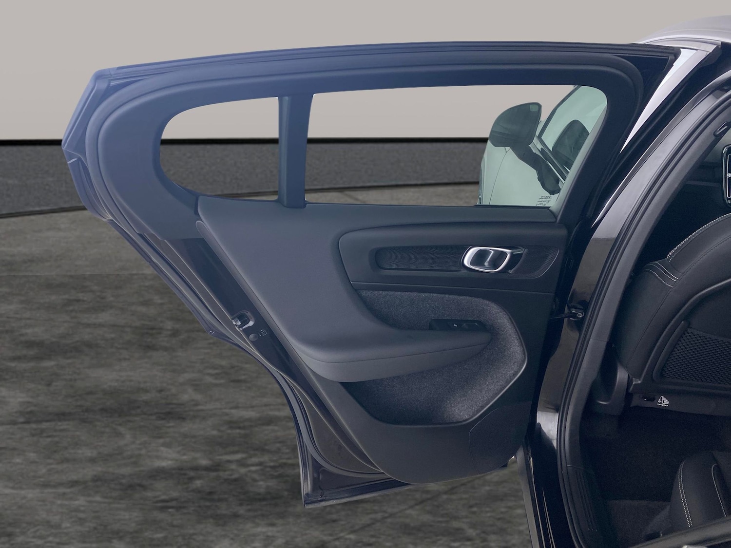 Used Volvo C40 2023 for sale - 77688723: Photo 24