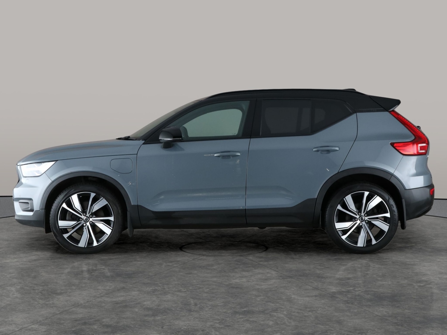 Used Volvo XC40 2021 for sale - 76763010: Photo 14
