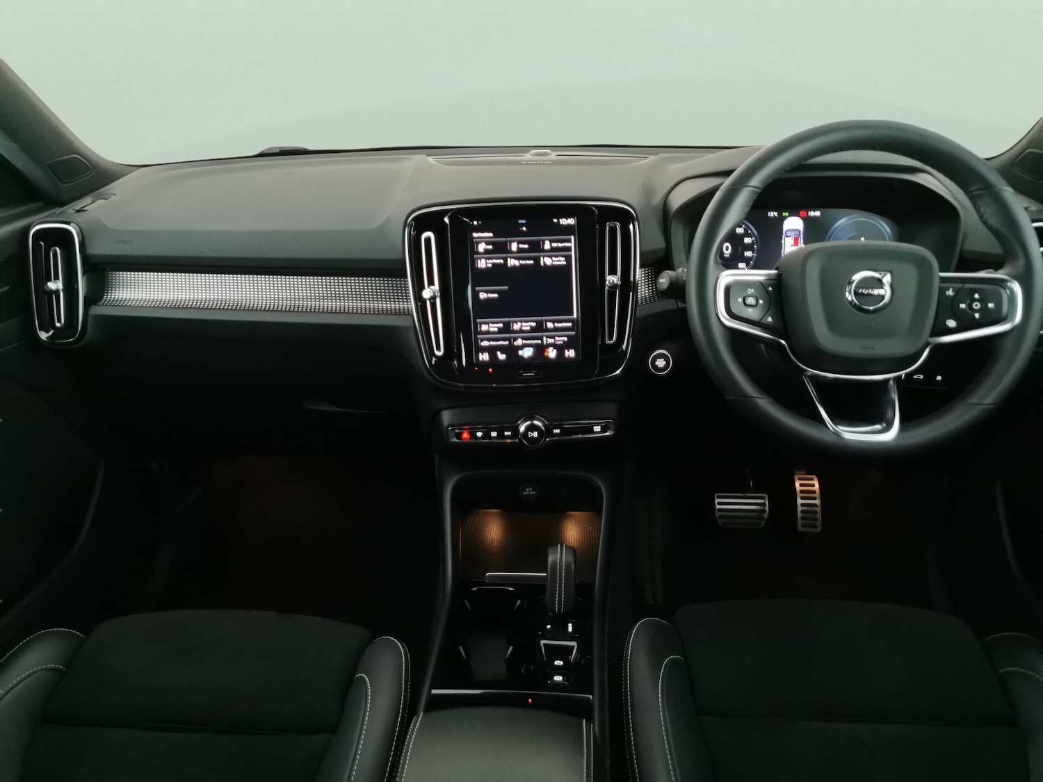 Used Volvo XC40 2021 for sale - 76763010: Photo 8