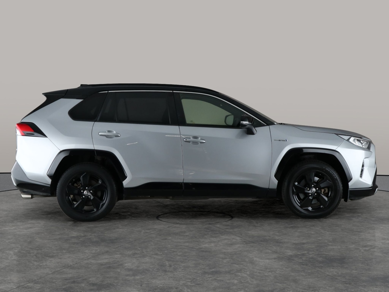 Used Toyota RAV4 2020 for sale - 77058047: Photo 9