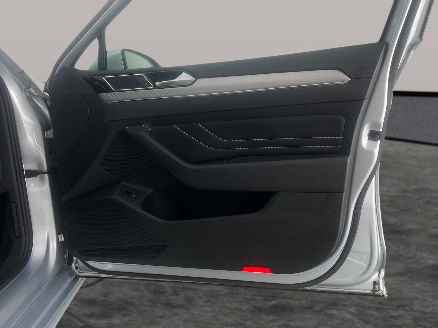 Used Volkswagen Passat 2023 for sale - 77942564: Photo 35