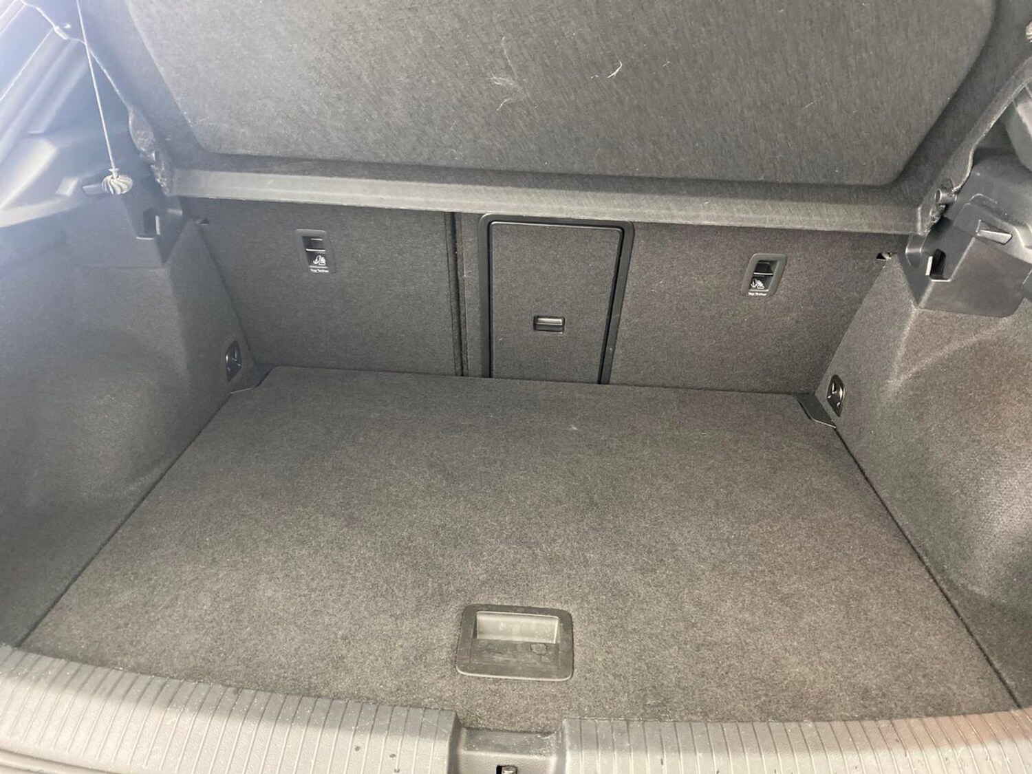 Used Volkswagen T-Roc 2021 for sale - 77360962: Photo 6