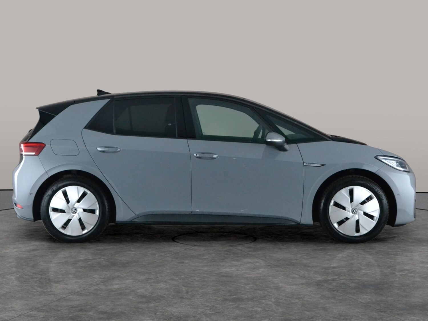 Used Volkswagen ID.3 2023 for sale - 77889009: Photo 8