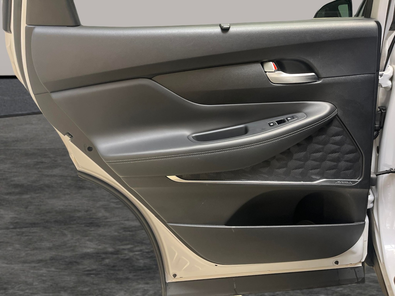 Used Hyundai Santa Fe 2023 for sale - 78159649: Photo 30