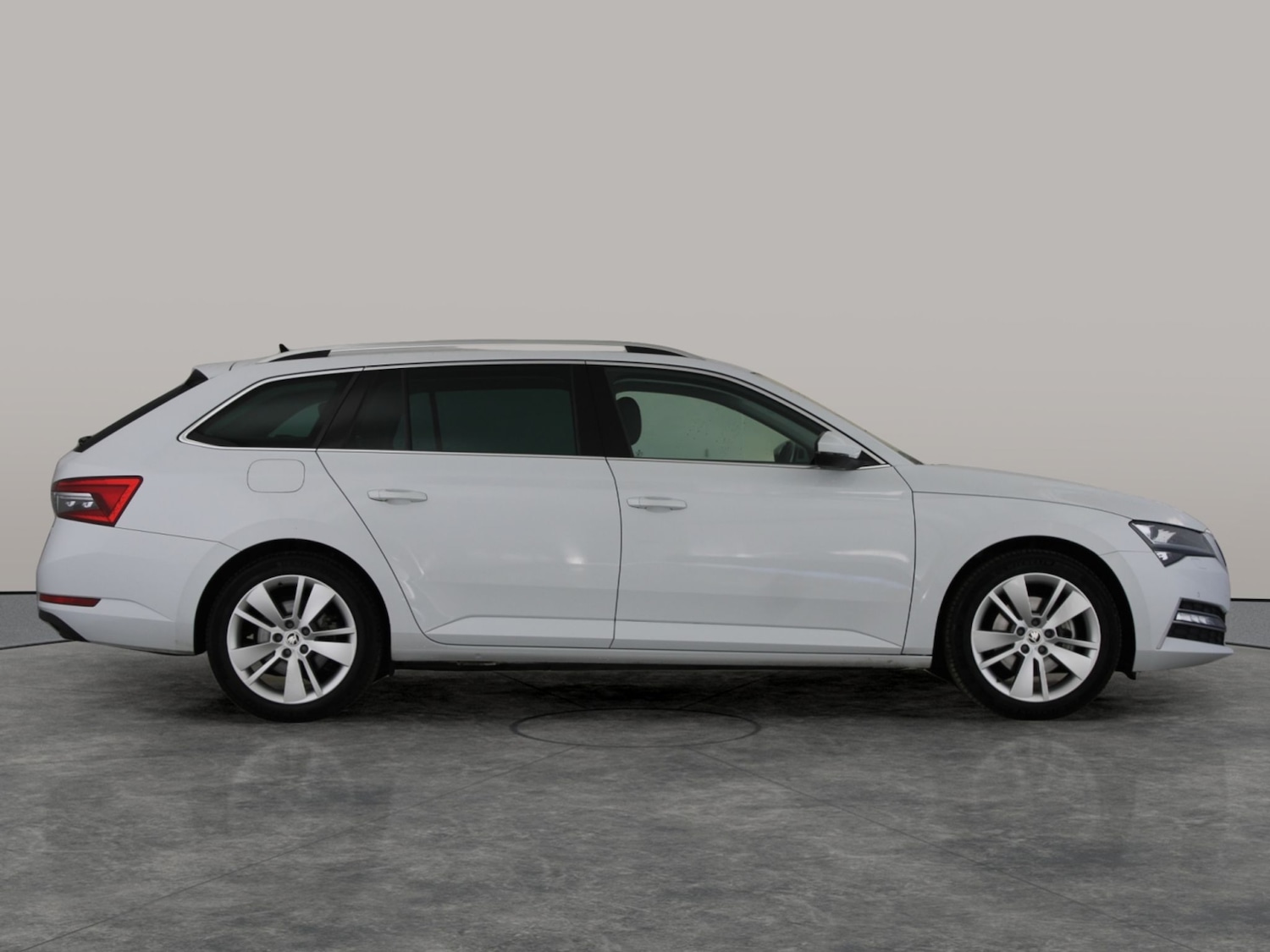 Used Skoda Superb 2021 for sale - 76362428: Photo 10