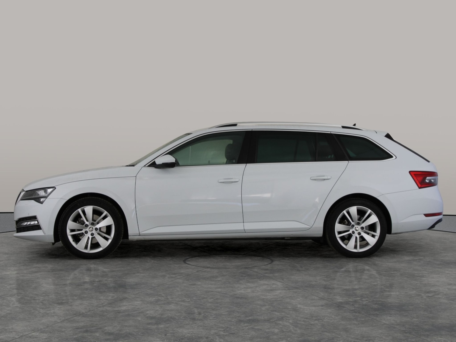 Used Skoda Superb 2021 for sale - 76362428: Photo 15