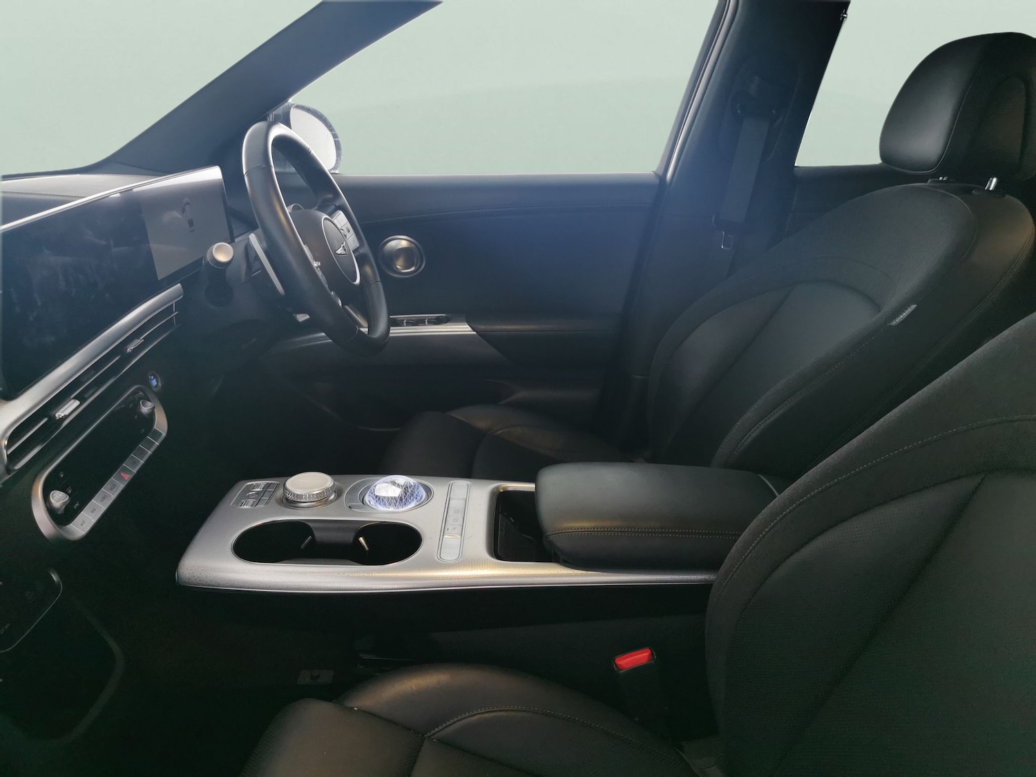 Used Genesis GV60 2022 for sale - 77675987: Photo 4