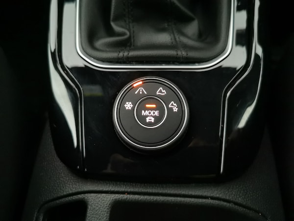 Used Volkswagen T-Roc 2023 for sale - 76271699: Photo 18