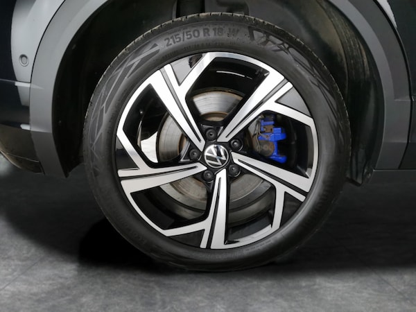 Used Volkswagen T-Roc 2023 for sale - 76271699: Photo 34