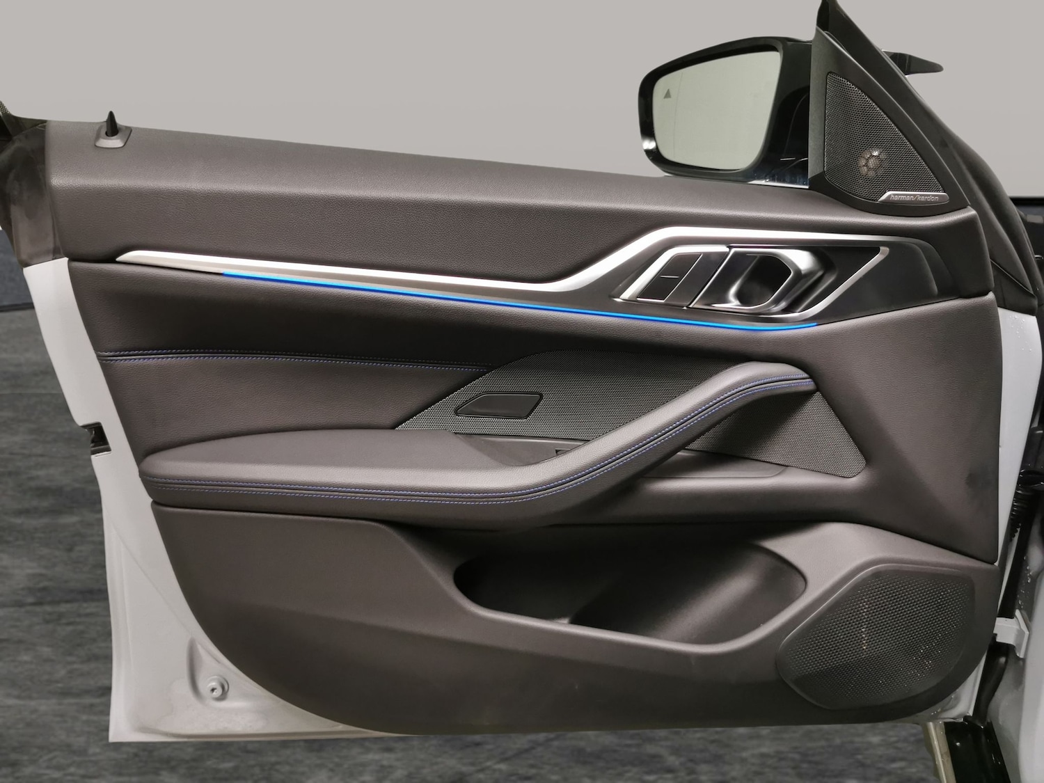 Used BMW i4 2022 for sale - 76722602: Photo 28