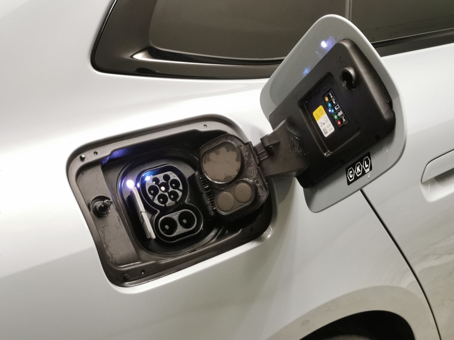 Used BMW i4 2022 for sale - 76722602: Photo 32