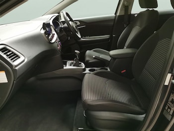 Used Kia Ceed 2023 for sale - 78768415: Photo