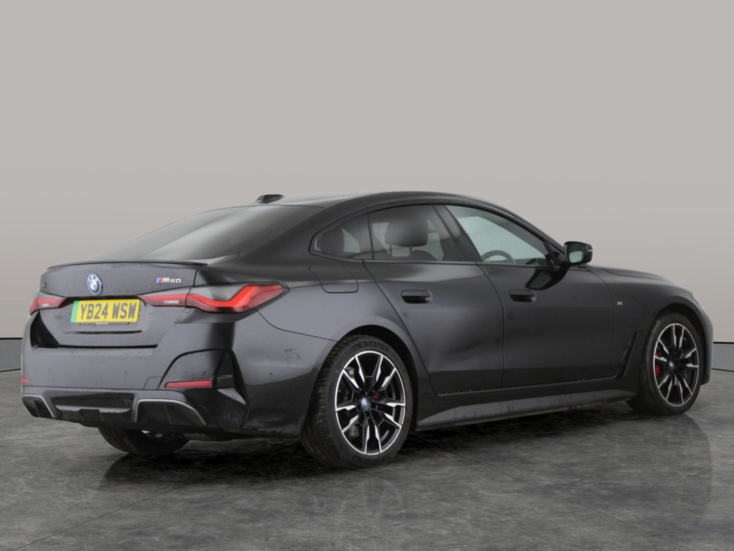 Used BMW i4 2024 for sale - 77418142: Photo 9