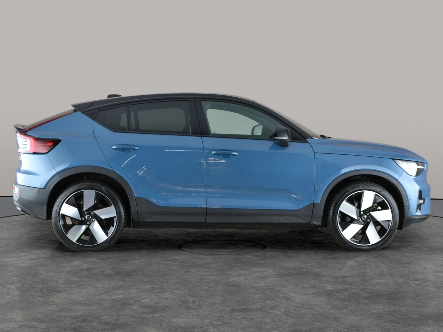 Used Volvo C40 2022 for sale - 76889199: Photo 11