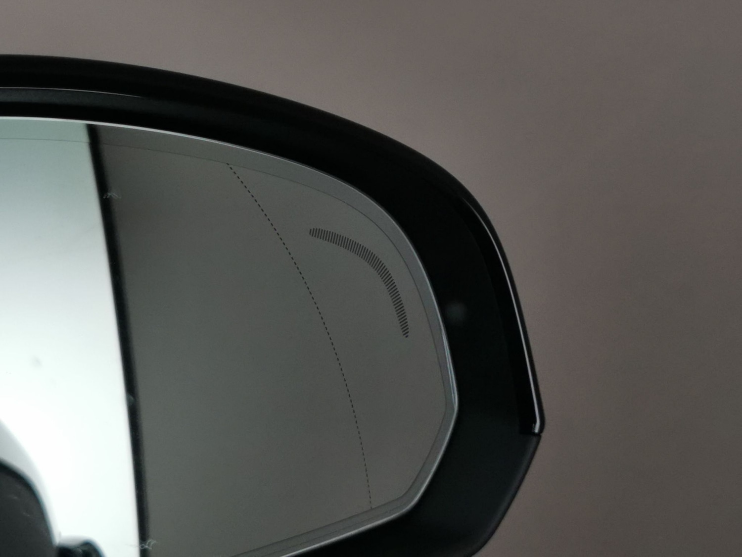 Used Volvo C40 2022 for sale - 76889199: Photo 25