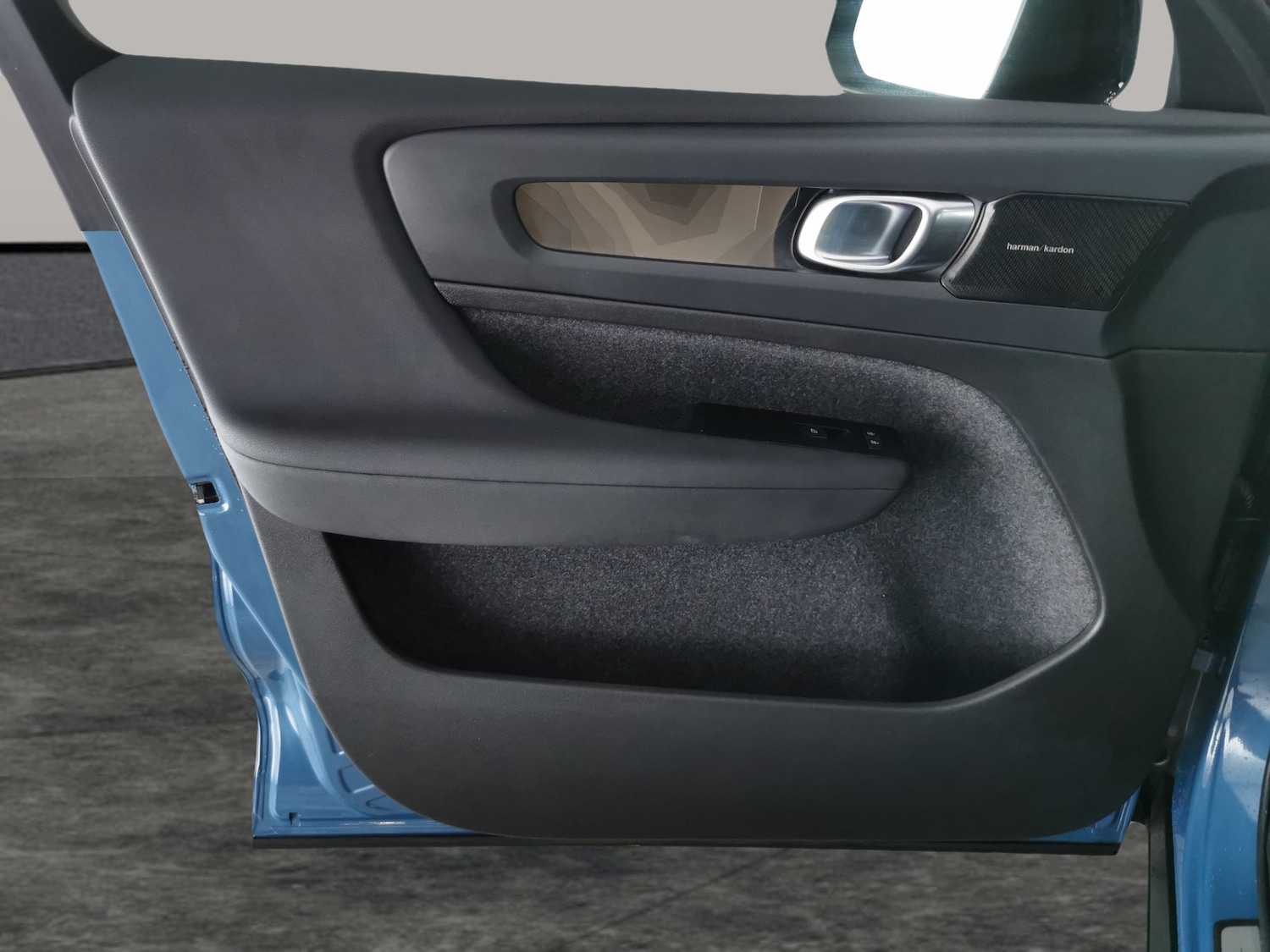 Used Volvo C40 2022 for sale - 76889199: Photo 31