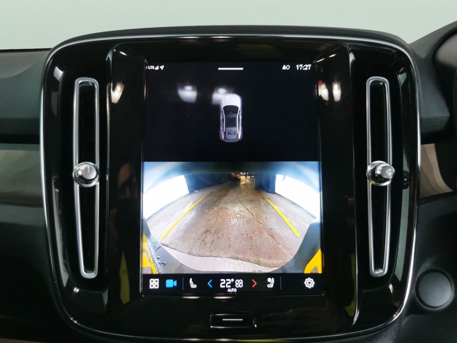 Used Volvo C40 2022 for sale - 76889199: Photo 7