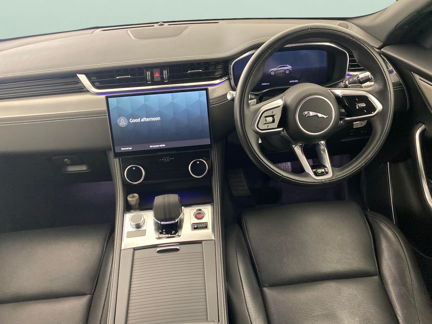 Used Jaguar F-Pace 2021 for sale - 76143996: Photo 4