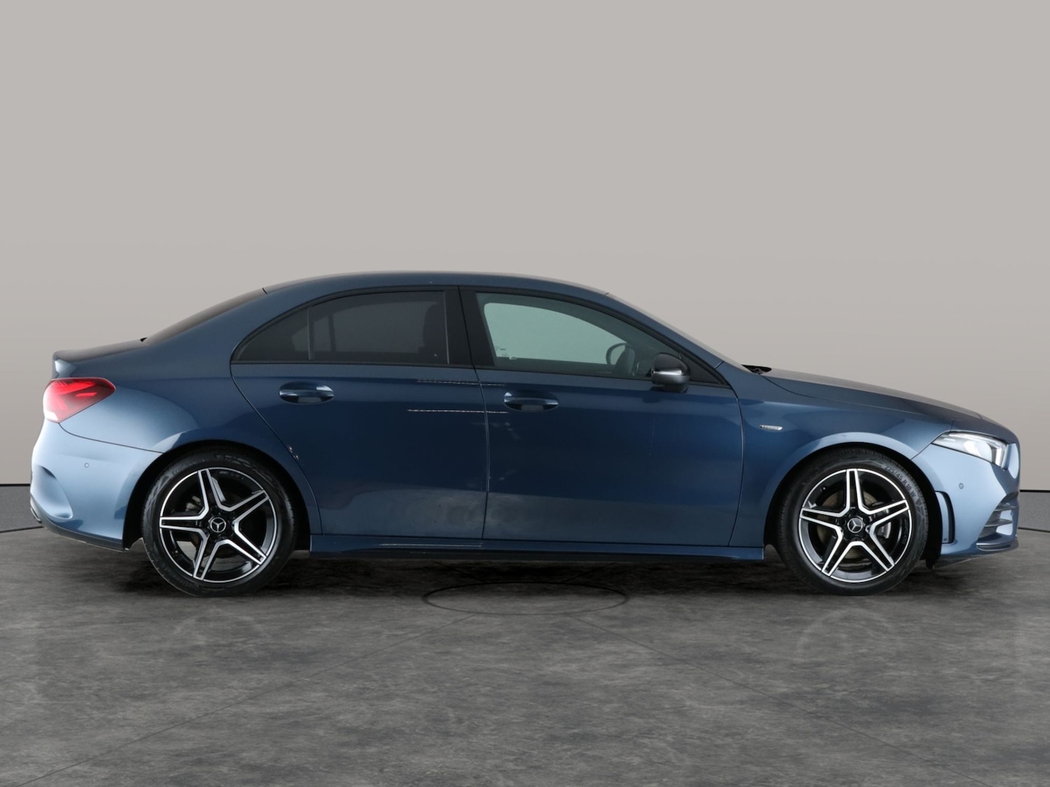 Used Mercedes-Benz A-Class 2022 for sale - 77665401: Photo 9