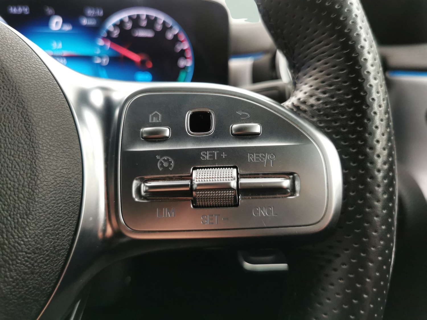 Used Mercedes-Benz CLA 2020 for sale - 76475378: Photo 23