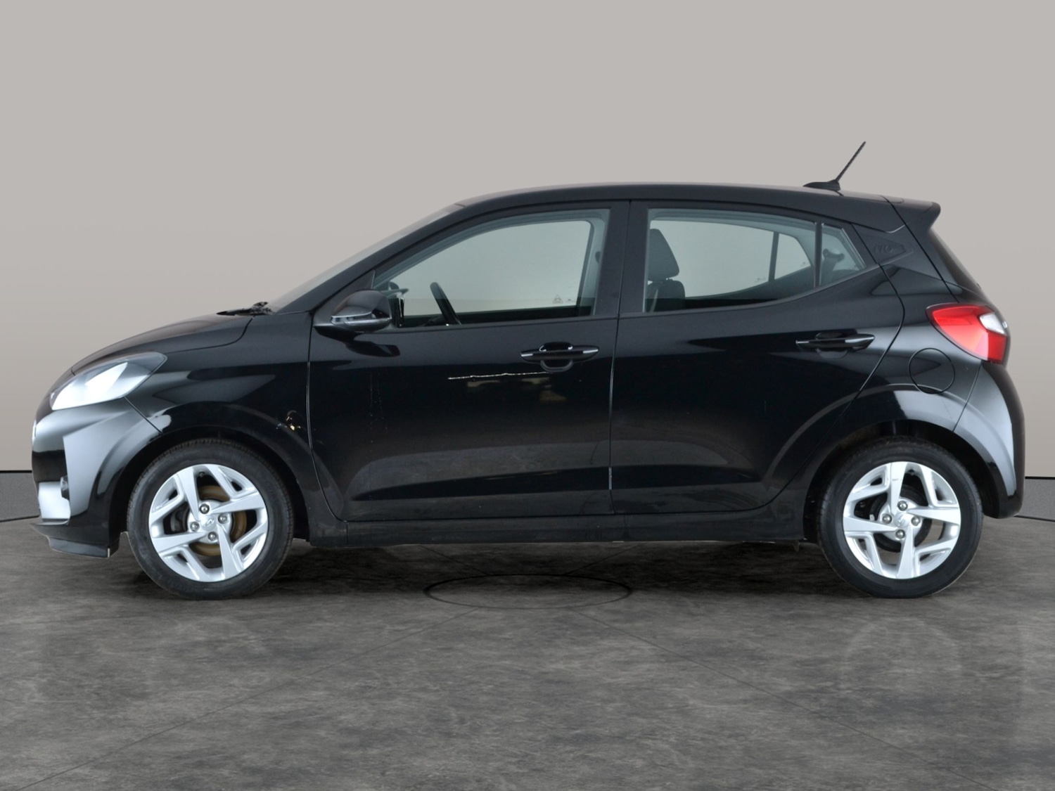 Used Hyundai i10 2023 for sale - 77043687: Photo 13